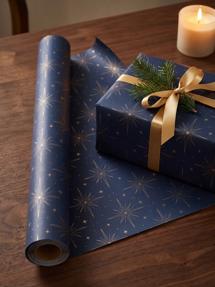 Star of Bethlehem gift wrap · Roll